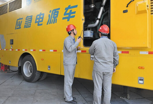 松溪如何清理被灰尘覆盖的机油散热器？